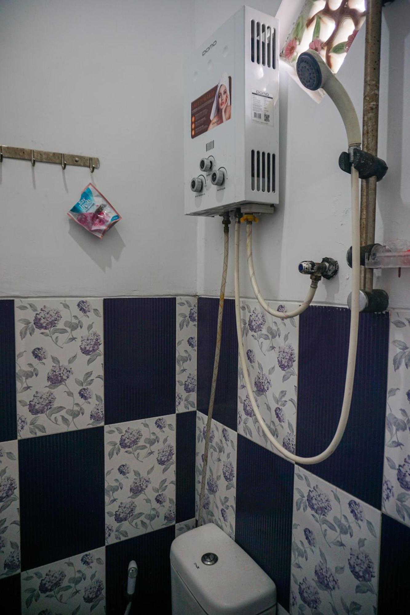 Gigafa Homestay Probolinggo Bagian luar foto